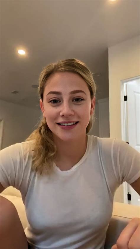 Betty Cooper Riverdale Riverdale Betty Riverdale Cast Lili Reinhart