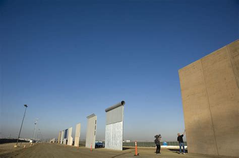 Derribarán prototipos del muro fronterizo con México de Trump El