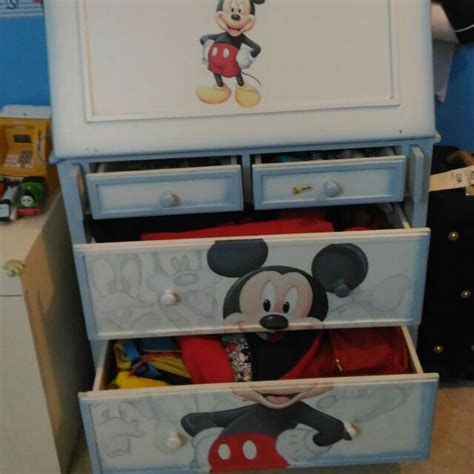 Lemari Mickey Mouse Perabotan Rumah Di Carousell