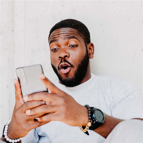 Tinder-Trends 2025: Das sind die Dating-Tücken, die Sie kennen sollten