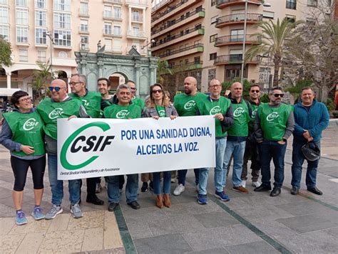 Csif Se Concentra En Defensa De La Sanidad Frente A Delegaci N Del Gobierno