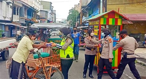 Jumat Barokah Polres Rohil Bagikan Nasi Kotak Sumatratimes