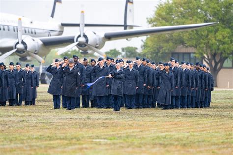 DVIDS - Images - U.S. Air Force basic training graduation [Image 11 of 40]