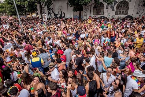 Fotos Bloco Então Brilha arrasta multidão purpurinada em Belo