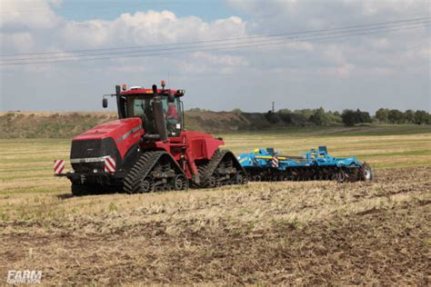 En 2010 Case IH Renouvelait Ses Steiger Quadtrac Et Magnum FARM