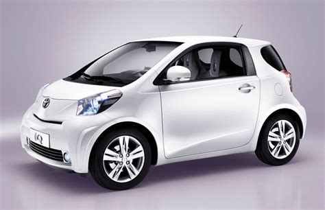 Toyota iQ - Car Body Design