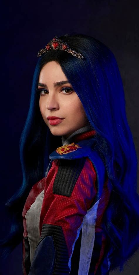 Evie💙 | Evie descendants, Descendants pictures, Disney descendants ...