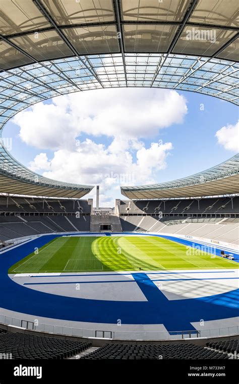 Olympiastadion Stadio Olimpico Immagini E Fotografie Stock Ad Alta