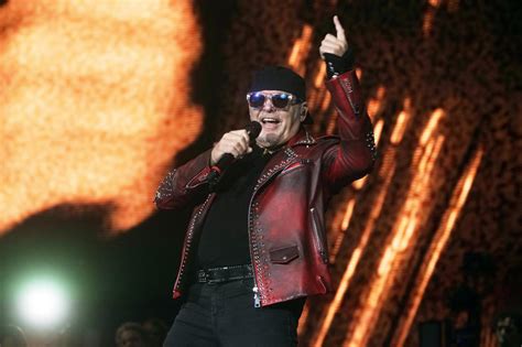 Vasco Rossi Torna Vado Al Massimo Per Esimo Anniversario Lapresse