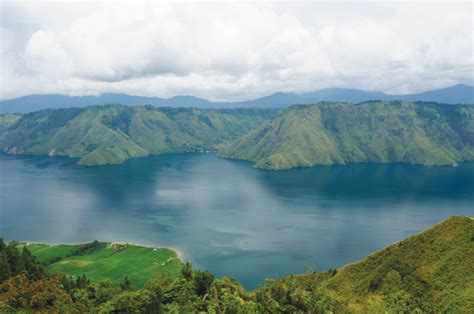 Magma pancakes underlie Toba supervolcano