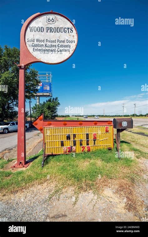 Blue Whale Route 66 High Resolution Stock Photography And Images Alamy