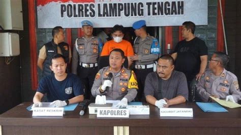 Polisi Temukan Sejumlah Senjata Api Di Rumah Milik Anggota DPRD Lamteng