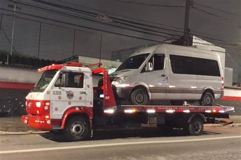 Fiscaliza O Apreende Mais De Ve Culos Que Faziam Transporte