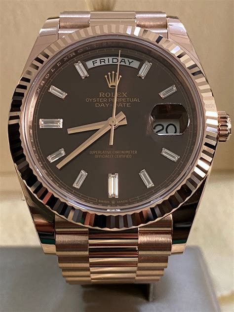 Rolex Everose Gold Day Date 40 2023 Fluted Bezel Chocolate Bague Time Of Swiss Inc