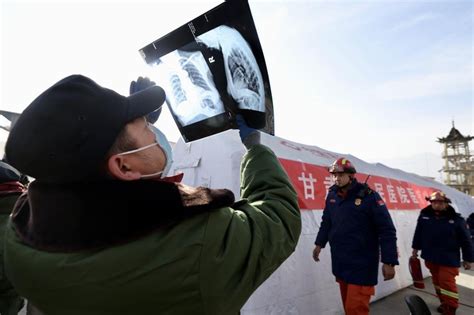 Mobile Hospital Comes To Aid Of Quake Hit Gansu Chinadaily Cn