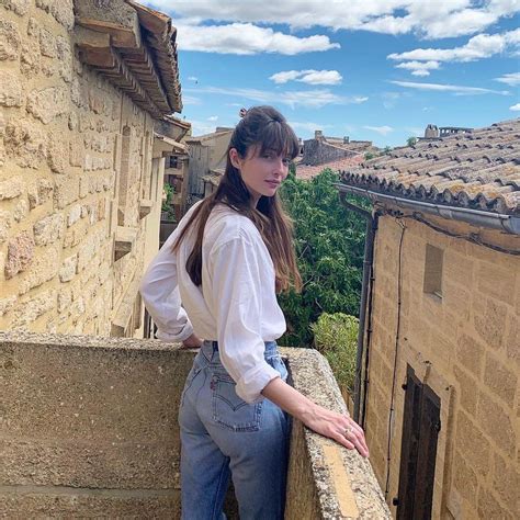 French Girl Daily On Instagram “south Of France 🇫🇷 Annabellebelmondo” Parisian Chic Style