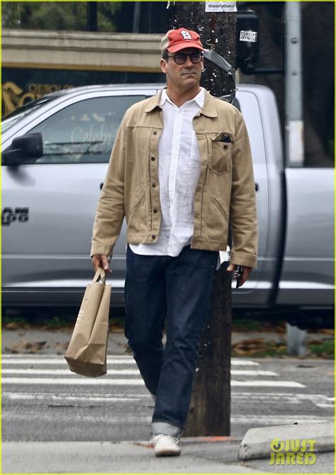 Jon Hamm Fiancee Anna Osceola Grab A Drink While Running Errands