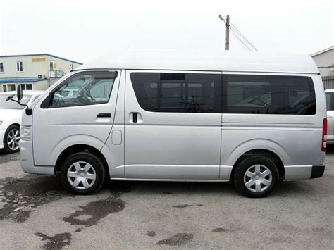 2008 Toyota hiace review