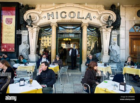 Cafe Nicola Lisbon Hi Res Stock Photography And Images Alamy