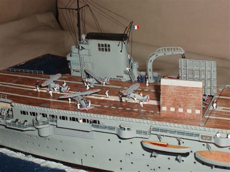 Porte avions Béarn de L ARSENAL NAVIRES ET HISTOIRE