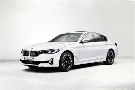 Bmw Series Sedan G Lci Facelift D Hp Mhev Steptronic