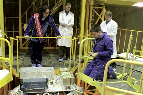 ossi  spacecraft nanosats