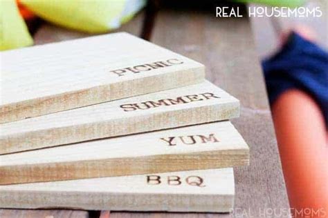 DIY Wooden Picnic Chargers ⋆ Real Housemoms