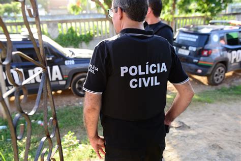 Polícias Civil do CE e RJ prendem dupla suspeita de roubo e adulteração