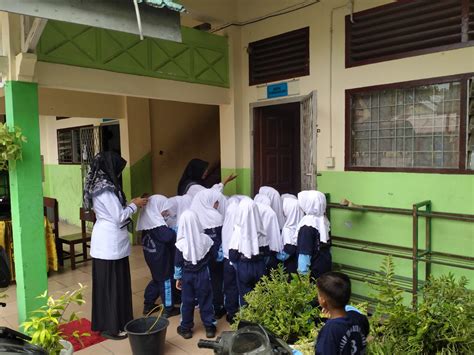 Pengenalan Lingkungan Madrasah Peserta Didik Baru Min 3 Kota