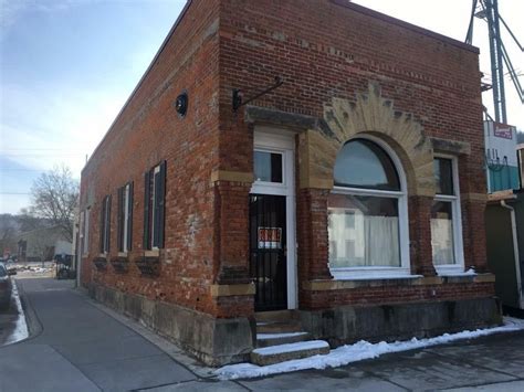 Under 100k Sunday C1900 Historic Brick Bank For Sale W 3 Vaults In