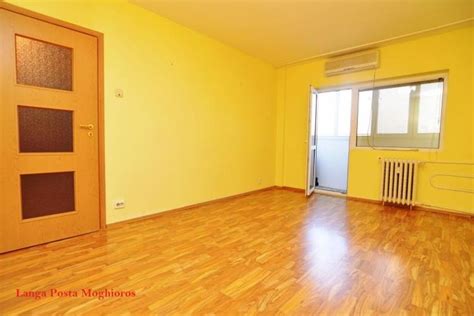 RealKom Agentie Imobiliara Va Ofera Spre VANZARE APARTAMENT 3 CAMERE