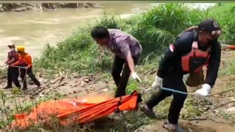 Warga Bekasi Digegerkan Penemuan Jasad Tanpa Identitas Mengambang Di