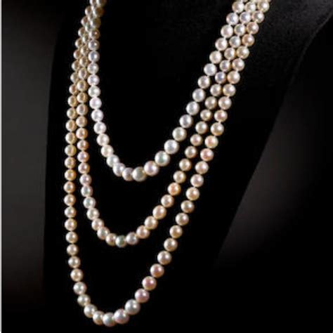 The most expensive pearl necklaces of all time and their history