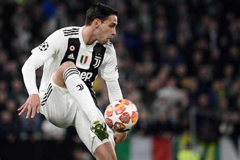 Calciomercato Juventus Arriva L Offerta Per De Sciglio