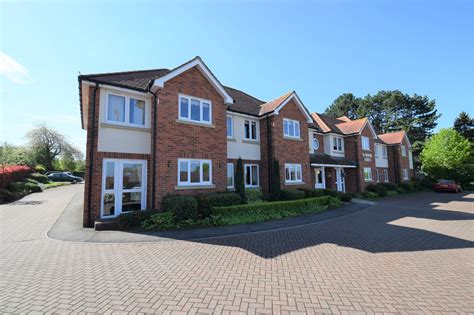 1 bed flat to rent in Windsor Lodge, Wellington Avenue, Princes