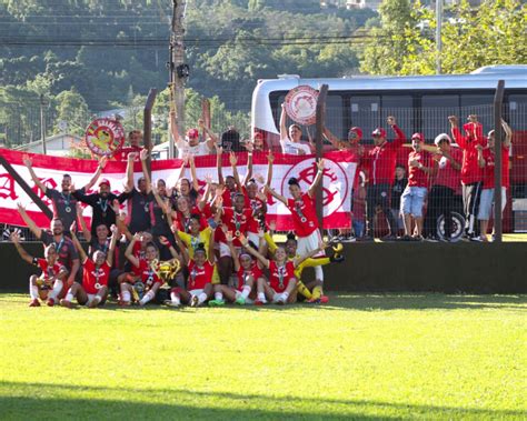 Internacional O Campe O Da Copa Gramado Siapergs De Futebol Feminino