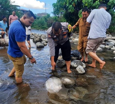 Ada Mayat Bayi Laki Laki Ditemukan Di Batang Kuranji Padang Masih Ada