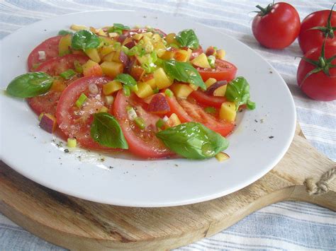 Tomaten Pfirsich Salat Von Sivi Chefkoch