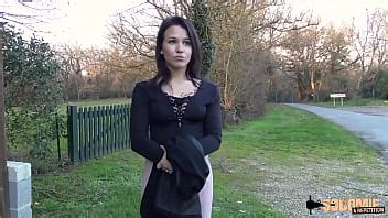 Mélia Rose sodomie profonde dans la baignoire XVIDEOS