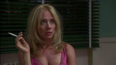 Rosanna Arquette / The Whole Nine Yards / (US 2000) : r/prettyfamoussmokers