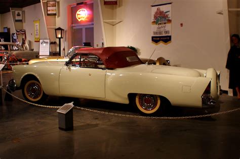 1951 Packard Show Car Concept at the National Packard Museum in Warren, Ohio : r/classiccars