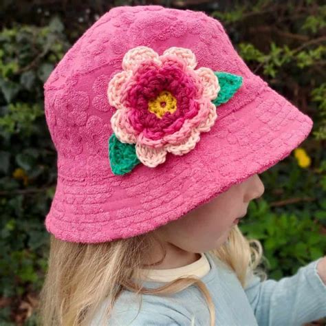 How To Crochet Flowers For A Hat Free Pattern Annie Design Crochet