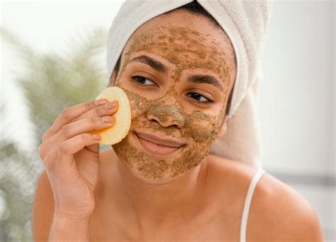 Cara Membuat Masker Kunyit Untuk Mencegah Penuaan Dan Mencerahkan Kulit