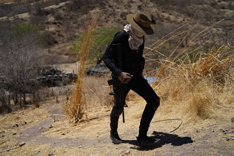 En El Epicentro De La Batalla Por Michoacán Autodefensas De