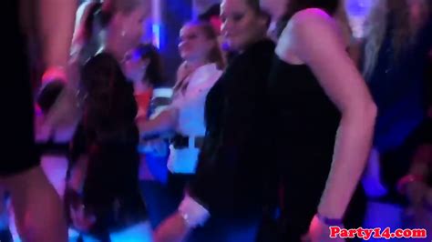 Party Amateur Fingered On The Dancefloor