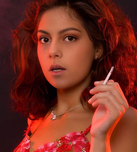 Aline Delacour (Actress) Wiki, Age, Boyfriend, Net Worth, Photos