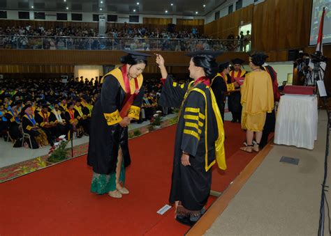 Wisuda Periode II Tahun 2023 2024 Universitas Kristen Satya Wacana