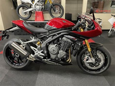 2023 Triumph Speed Triple 1200 RR Red Hopper Storm Grey Chaparral