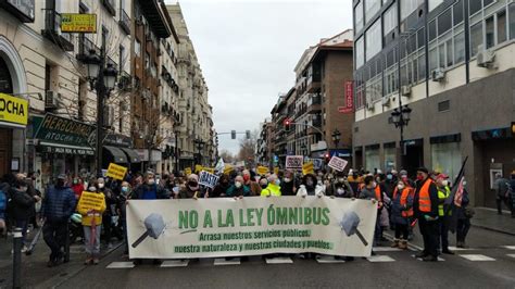 Manifestación En Madrid Por La Paralización De La Ley Ómnibus De Díaz Ayuso Aquí Madrid