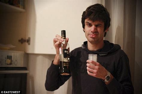 Programmer Behind Website Hosting Nude Celebrity Pictures Has Pole